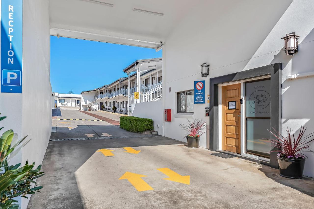Apple & Grape Motel Stanthorpe Eksteriør billede
